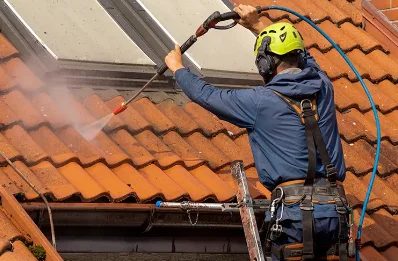 Démoussage et hydrofuge de toiture à Autet